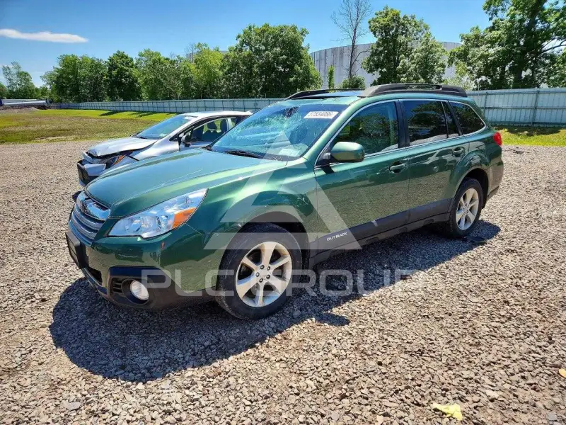 2013 Subaru Outback photo