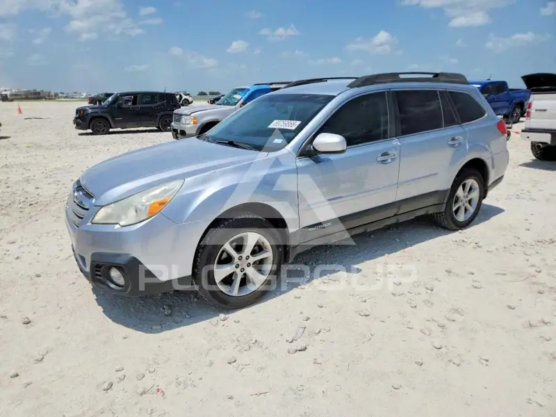 2013 Subaru Outback photo