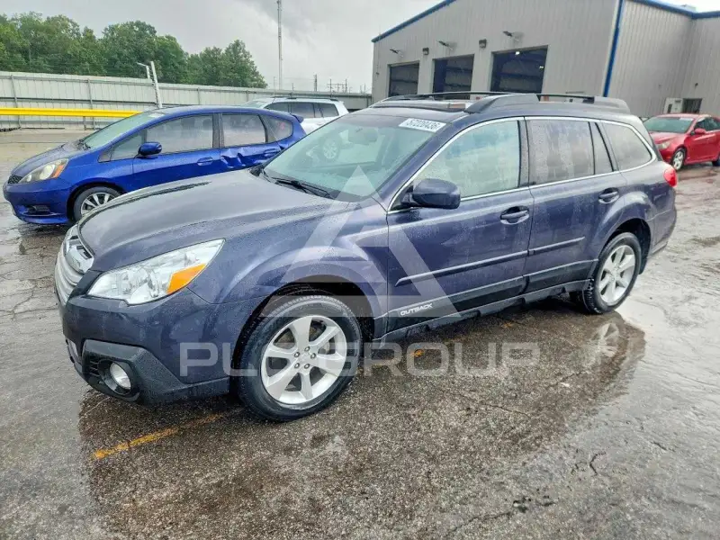 2013 Subaru Outback photo