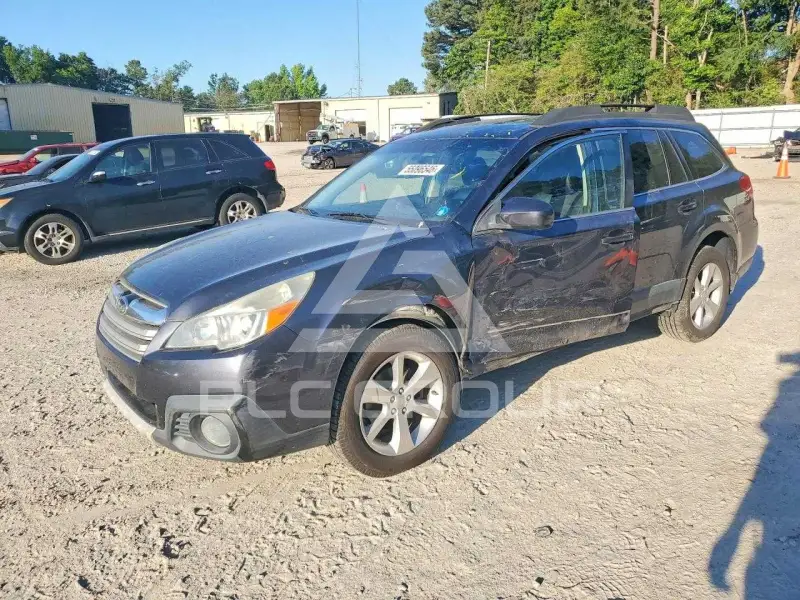 2013 Subaru Outback photo