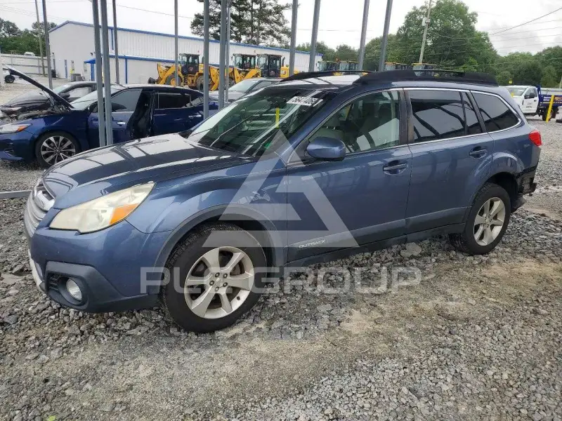 2013 Subaru Outback photo