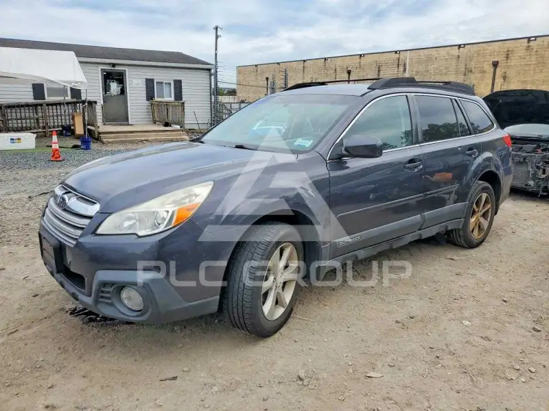 2013 Subaru Outback photo