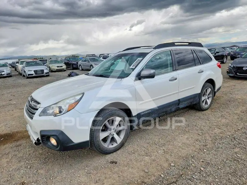 2013 Subaru Outback photo