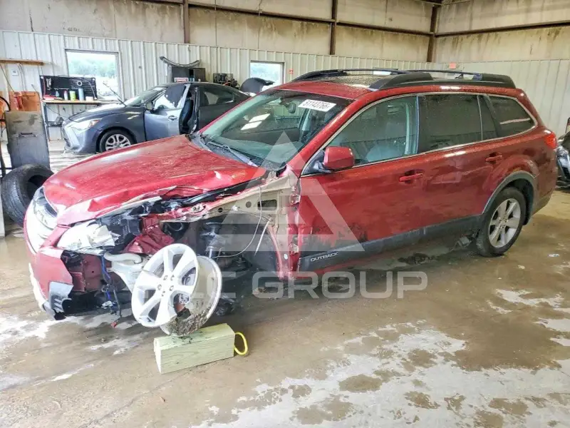 2013 Subaru Outback photo