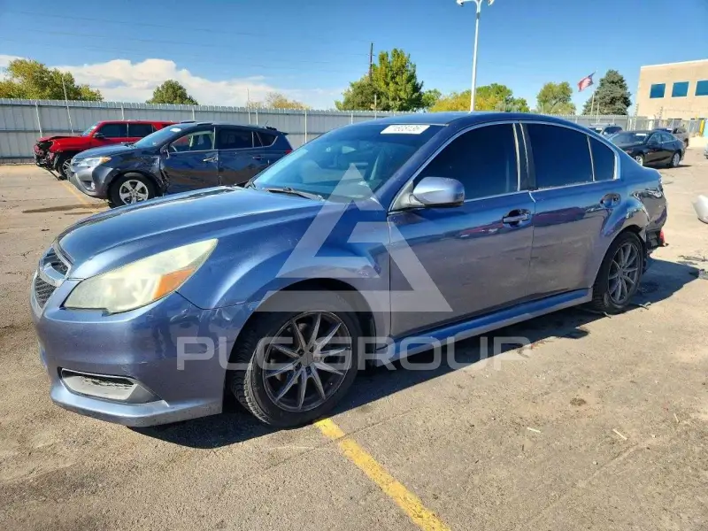 2013 Subaru Legacy фото