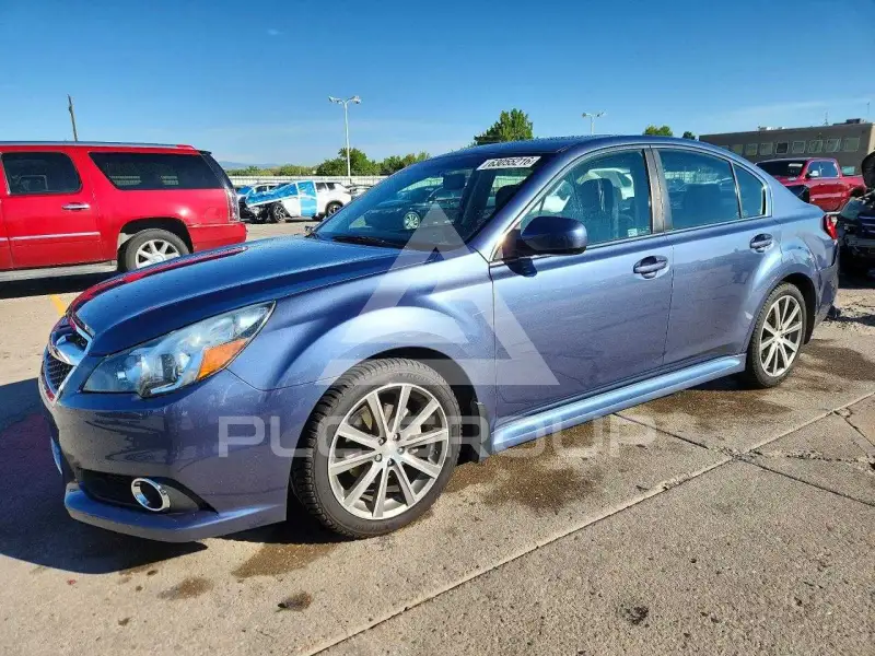 2013 Subaru Legacy фото