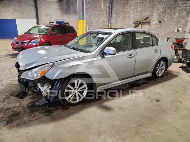 2013 Subaru Legacy фото