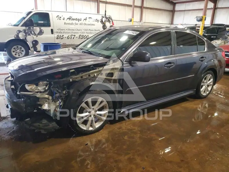 2013 Subaru Legacy фото