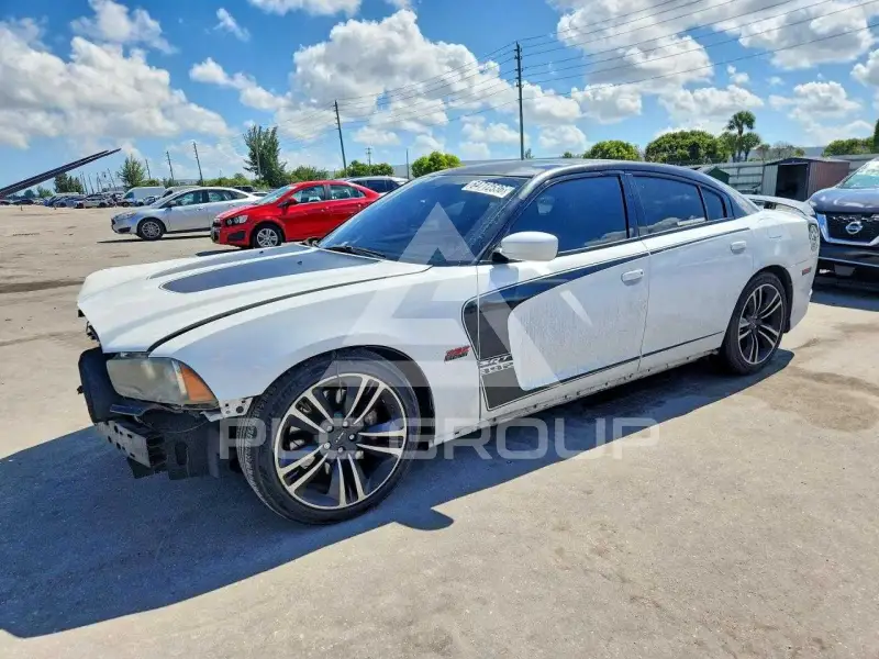 2013 Dodge CHARGER фото
