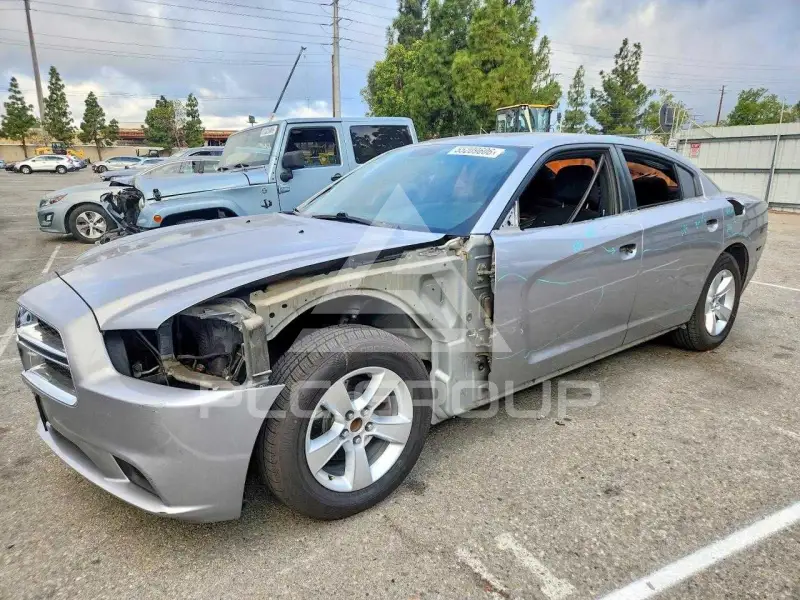 2013 Dodge CHARGER photo