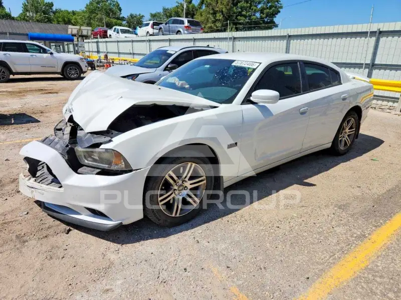 2013 Dodge CHARGER фото