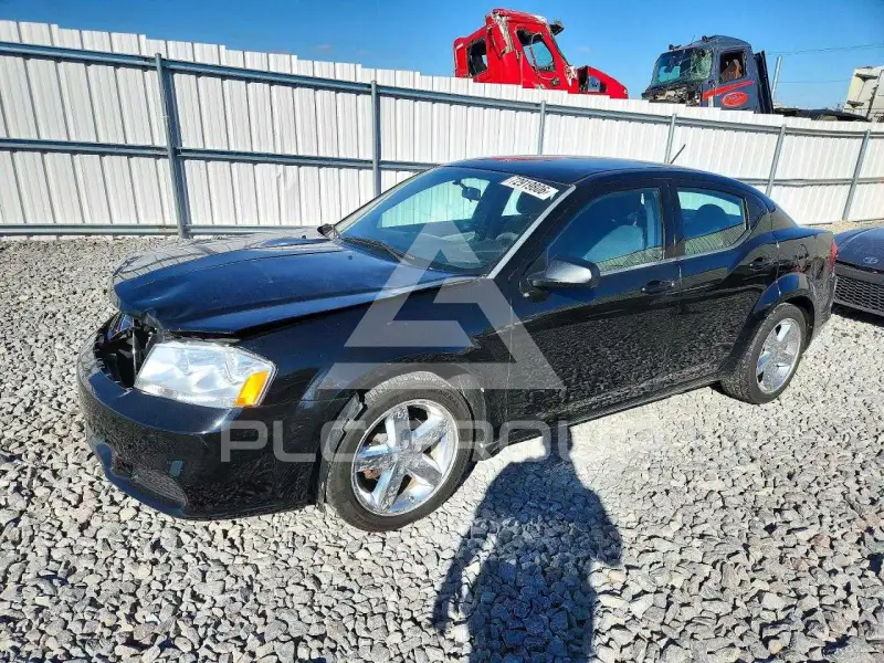 2013 Dodge AVENGER photo