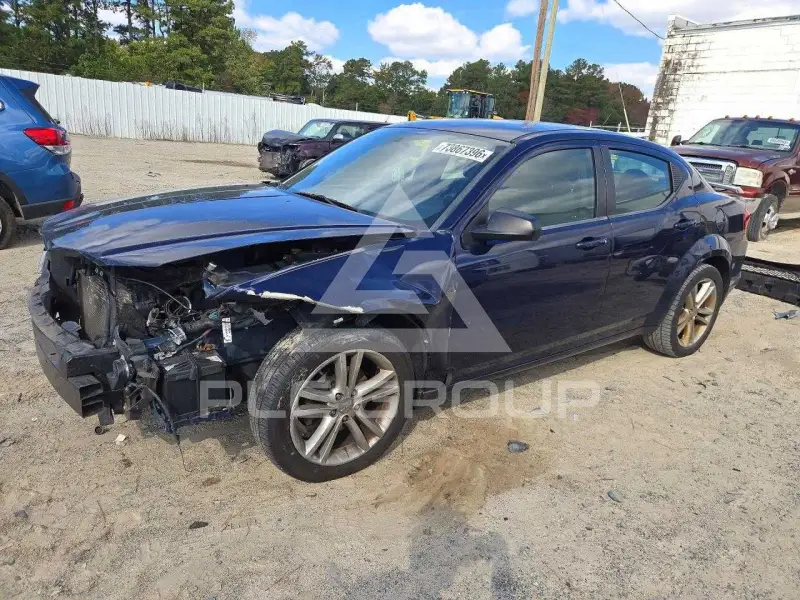 2013 Dodge AVENGER фото