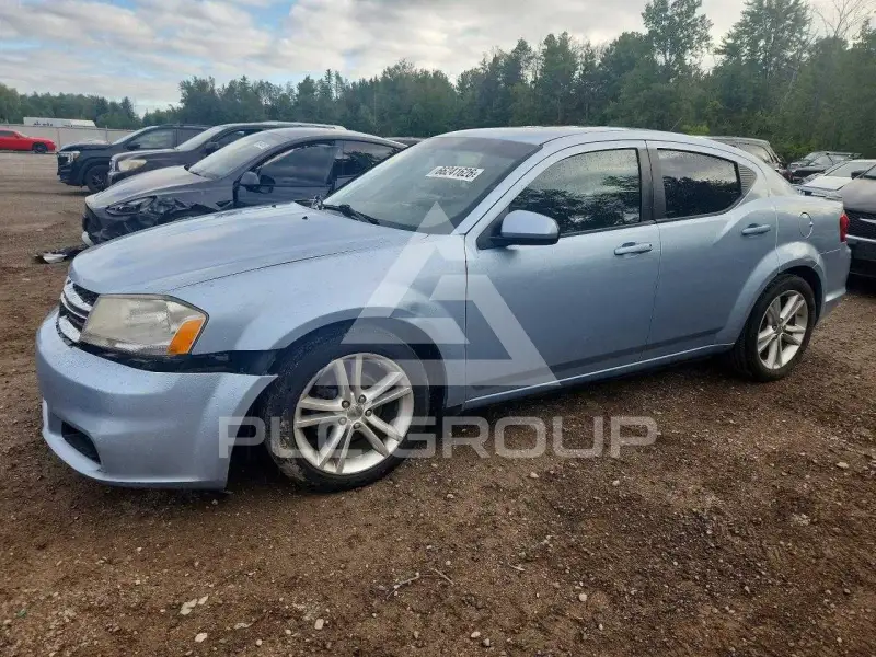 2013 Dodge AVENGER photo