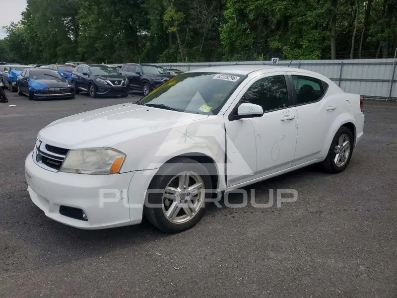2013 Dodge AVENGER фото