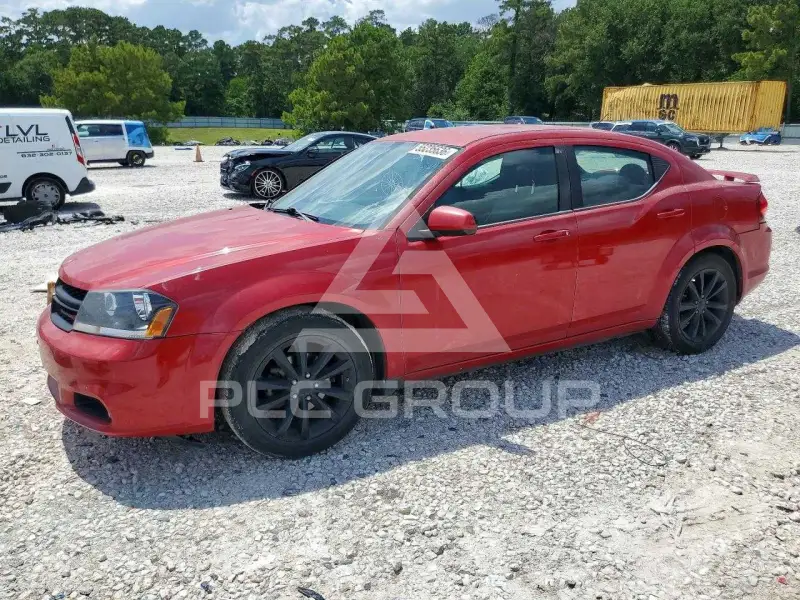 2013 Dodge AVENGER photo