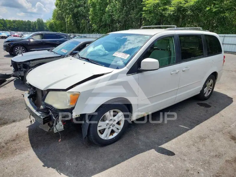 2013 Dodge CARAVAN photo