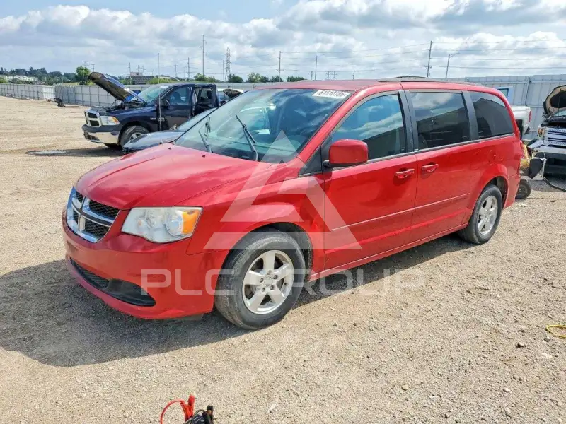 2013 Dodge CARAVAN фото