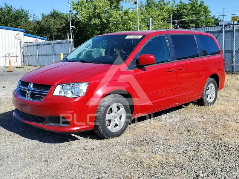 2013 Dodge CARAVAN фото