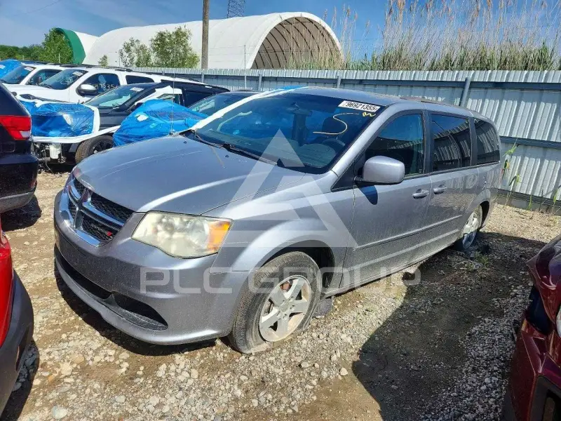 2013 Dodge CARAVAN фото
