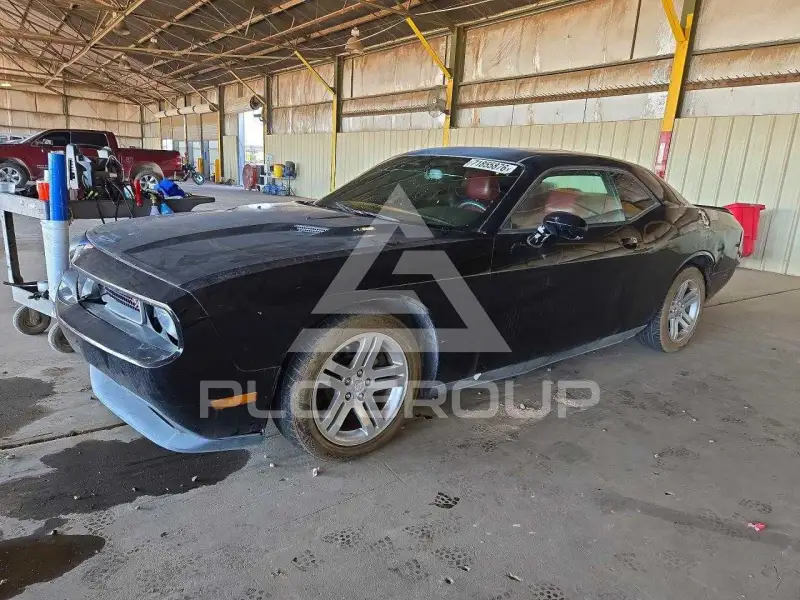 2013 Dodge CHALLENGER photo
