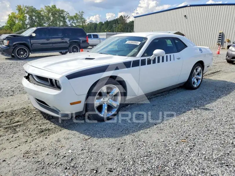 2013 Dodge CHALLENGER фото