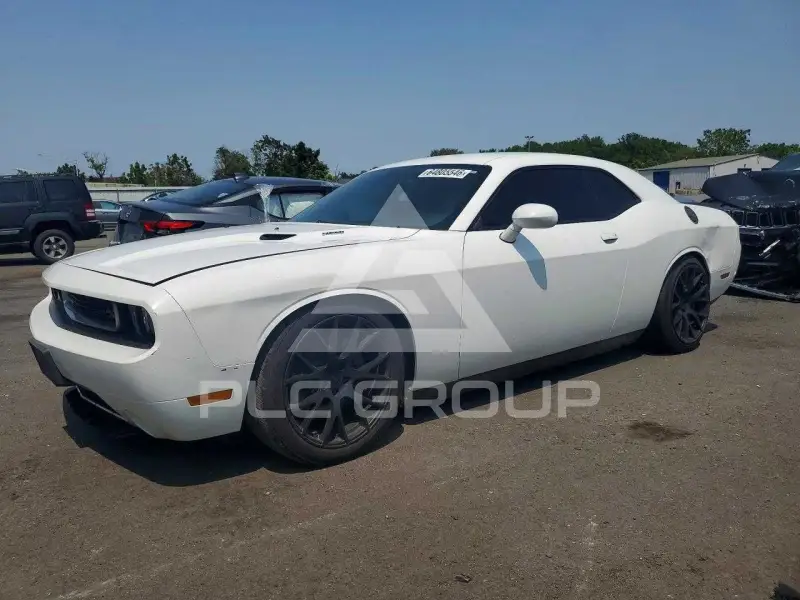2013 Dodge CHALLENGER фото