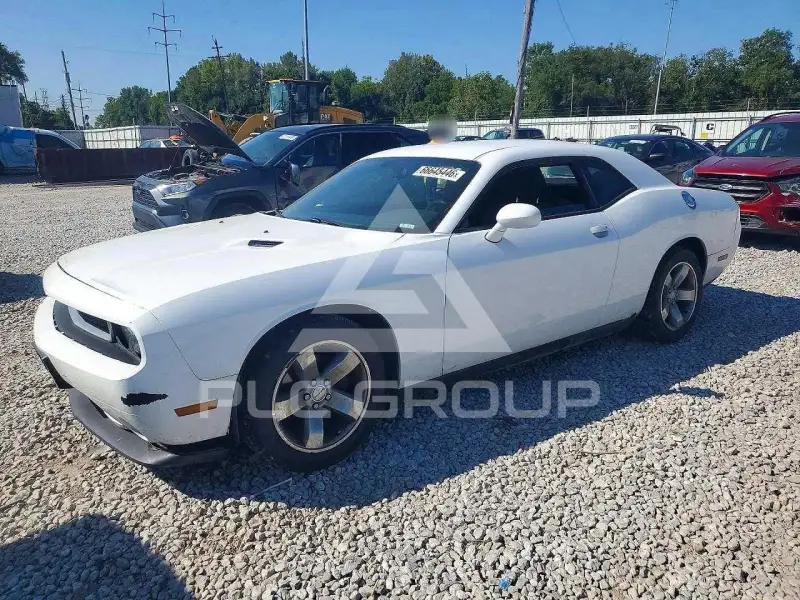 2013 Dodge CHALLENGER фото
