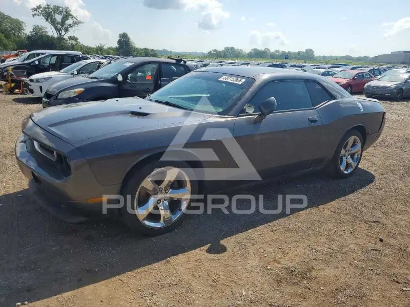 2013 Dodge CHALLENGER photo