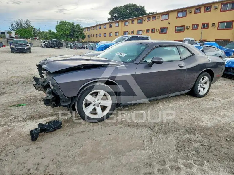 2013 Dodge CHALLENGER photo