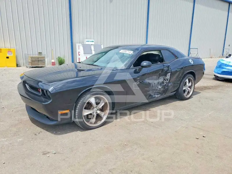 2013 Dodge CHALLENGER фото