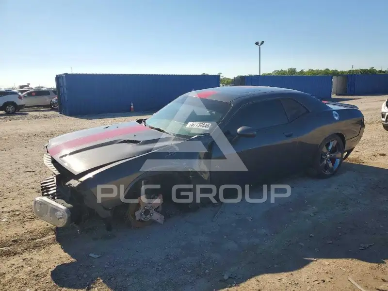 2013 Dodge CHALLENGER фото