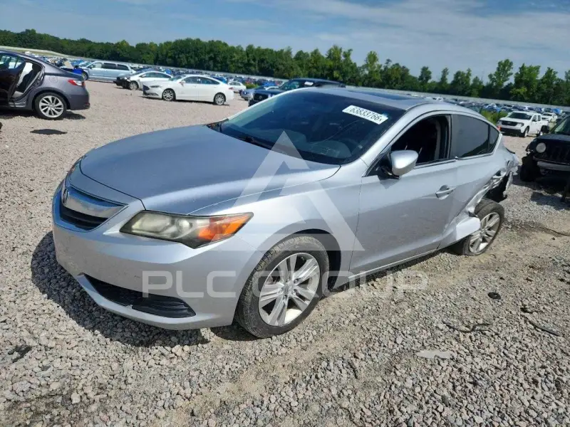 2013 Acura ILX photo