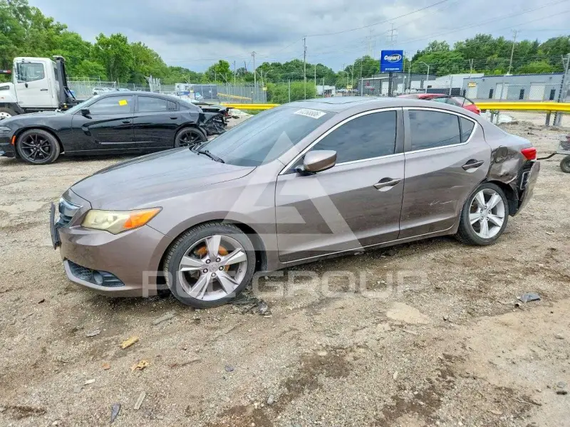 2013 Acura ILX photo