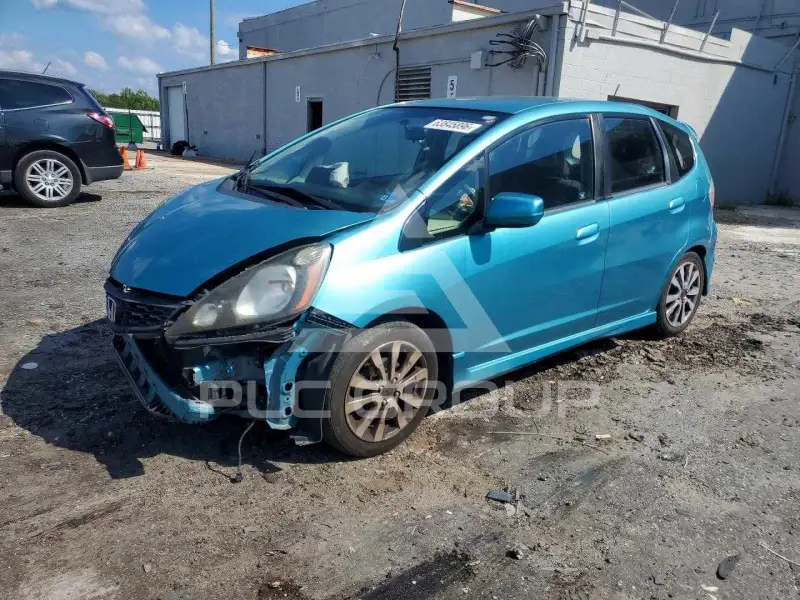 2013 Honda FIT photo