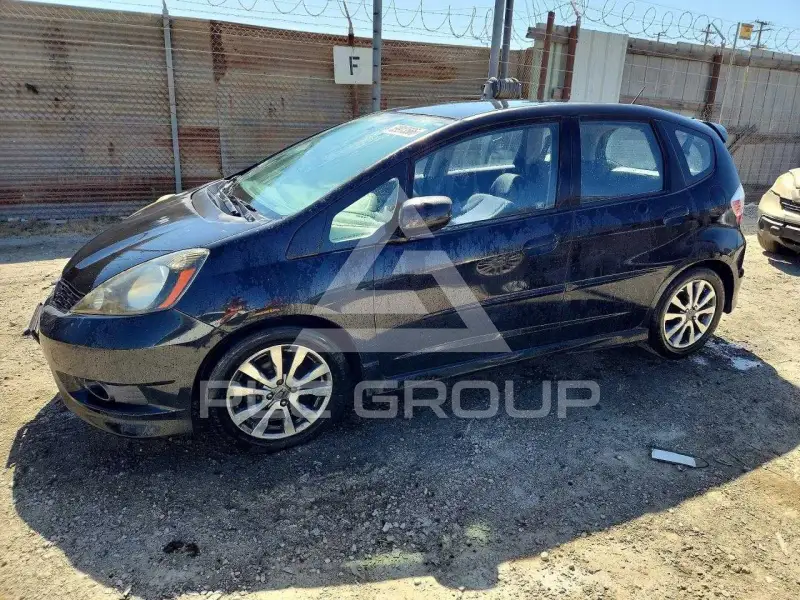 2013 Honda FIT photo