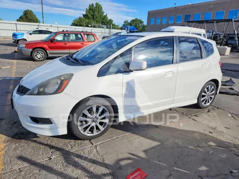 2013 Honda FIT photo