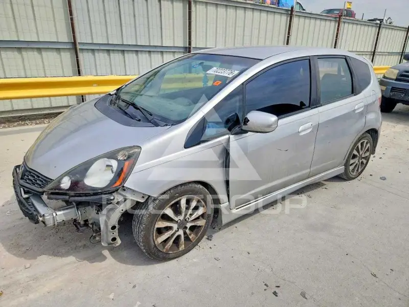 2013 Honda FIT фото