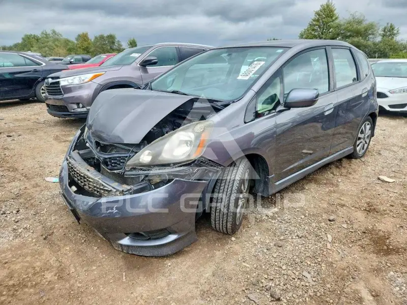 2013 Honda FIT photo