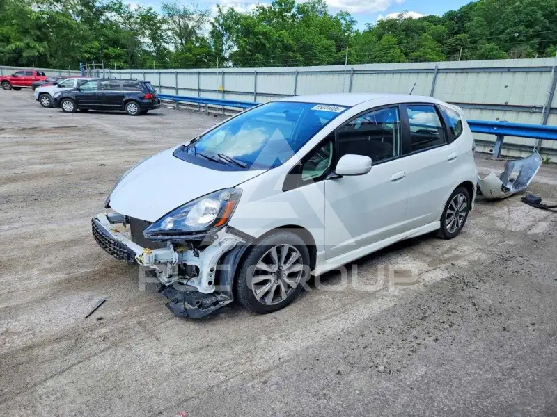 2013 Honda FIT фото