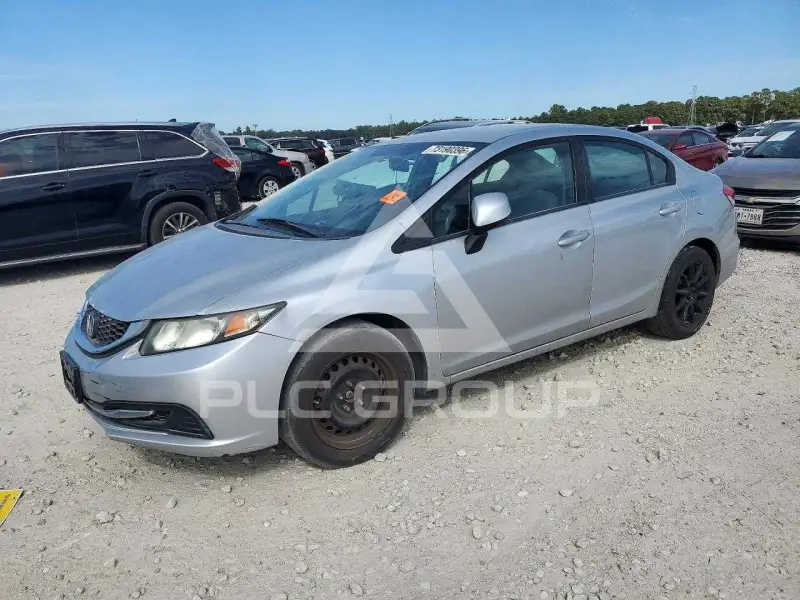 2013 Honda CIVIC фото
