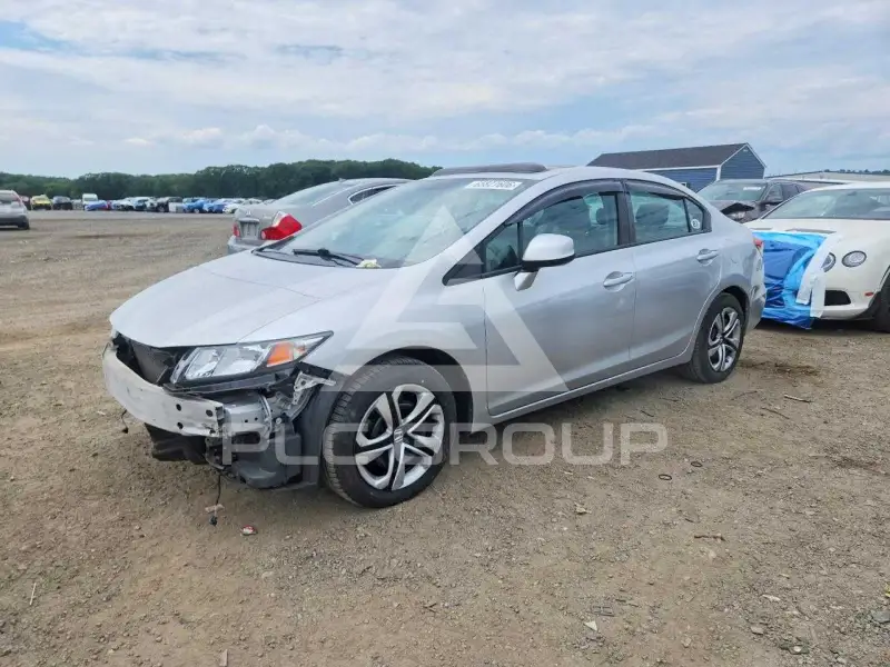 2013 Honda CIVIC фото