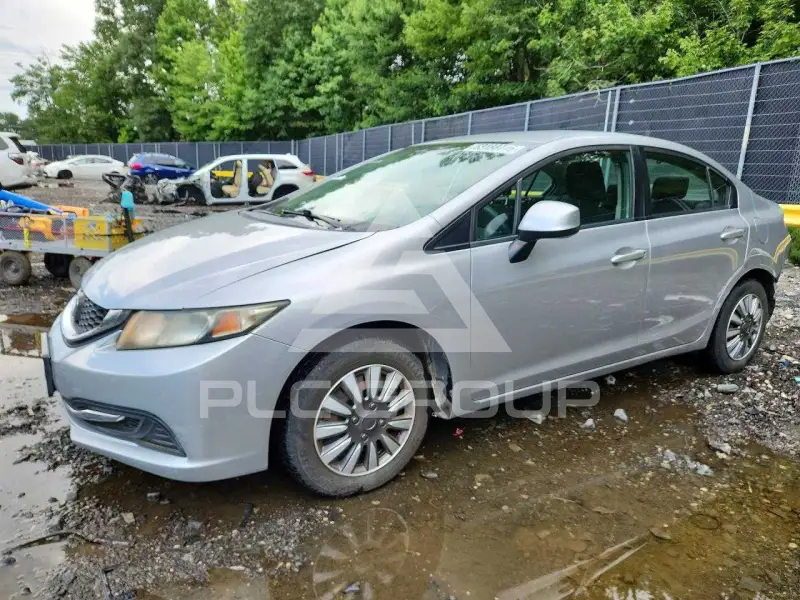 2013 Honda CIVIC фото