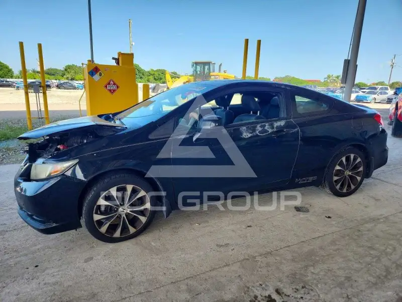 2013 Honda CIVIC фото
