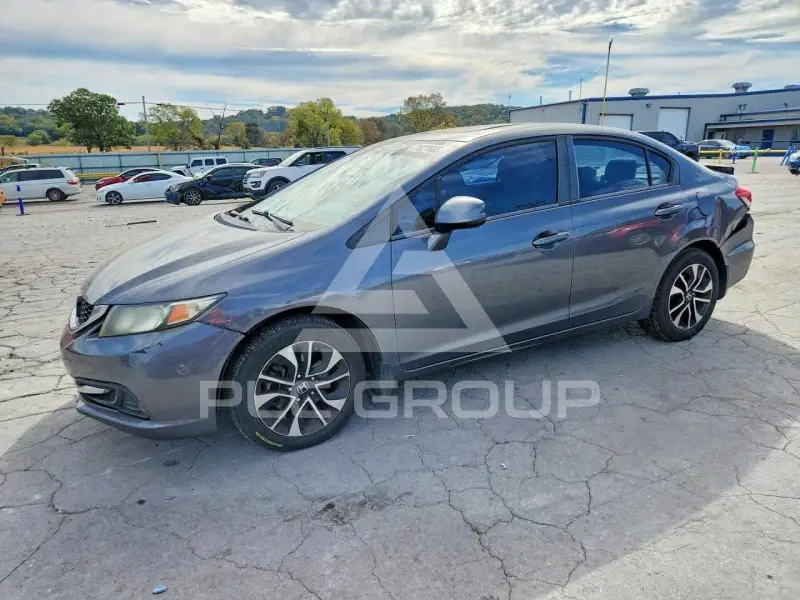 2013 Honda CIVIC фото