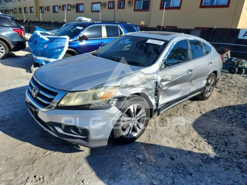 2013 Honda CROSSTOUR photo