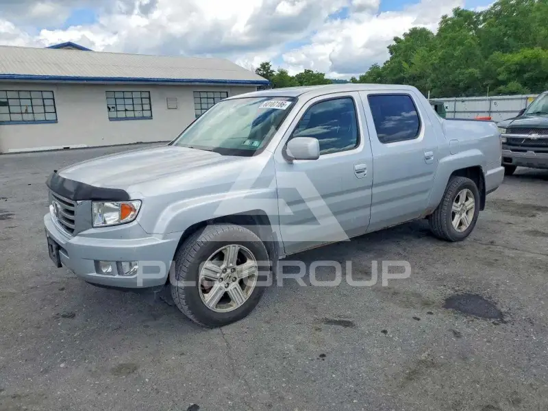 2013 Honda RIDGELINE photo