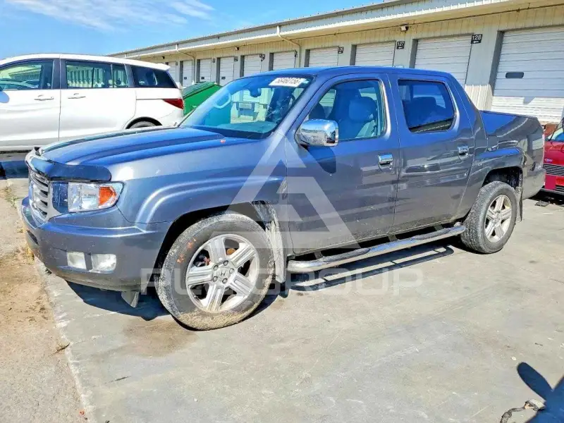 2013 Honda RIDGELINE фото