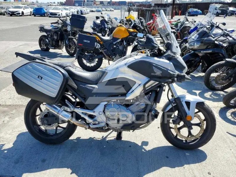 2013 Honda NC фото