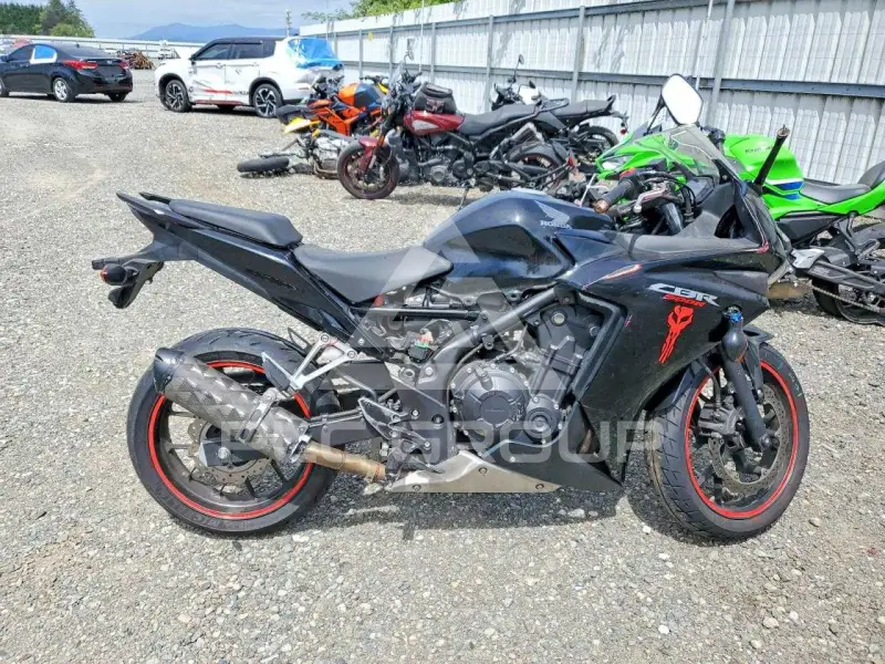 2013 Honda CBR фото